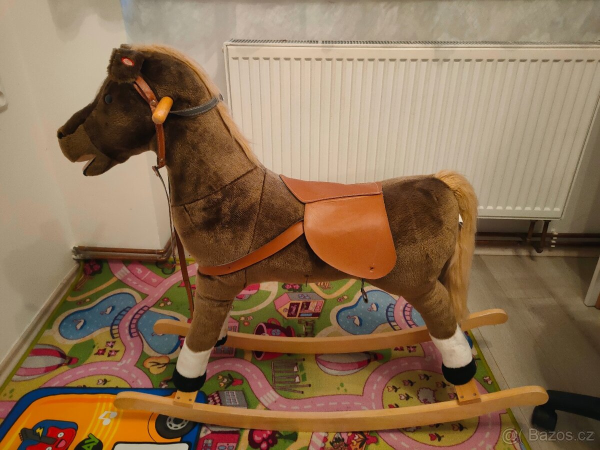 Houpací kůň - 2
