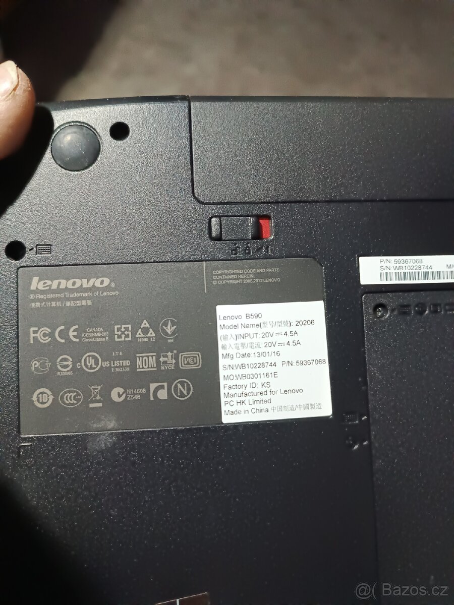 Prodám kryty na notebook - 2