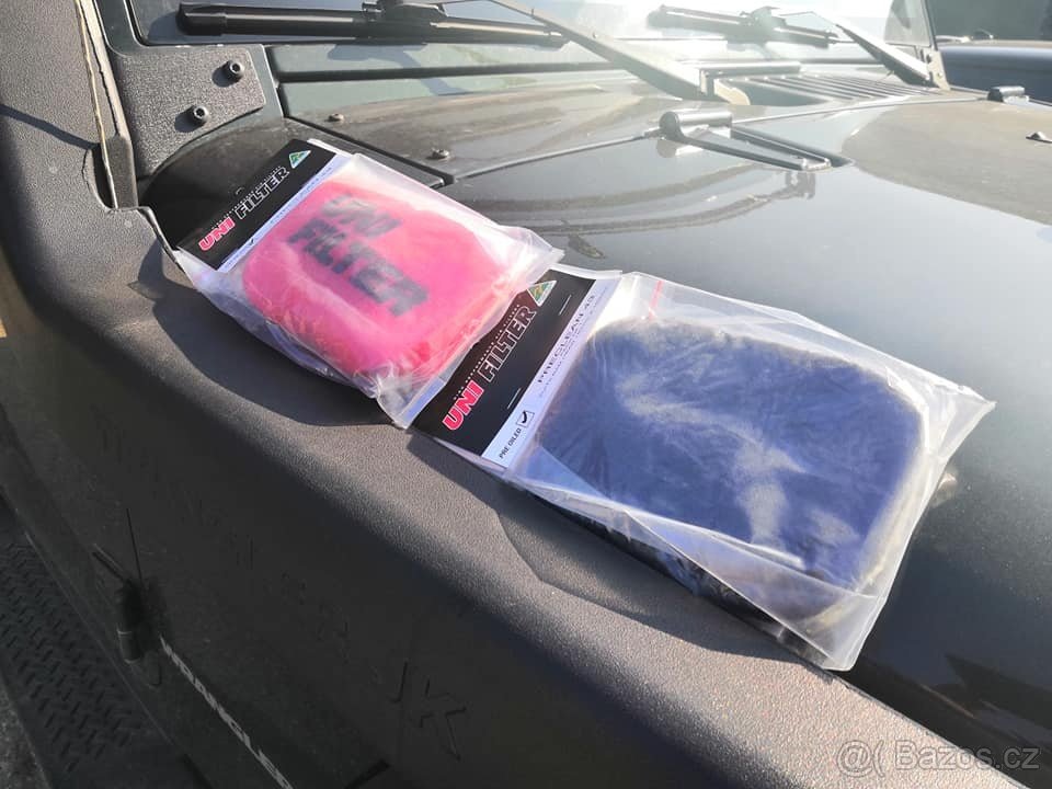 Jeep Wrangler UNIFILTER černý-červený - 2