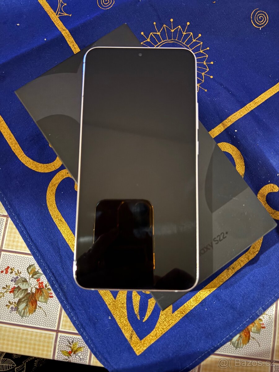 Samsung Galaxy S22+ - 2