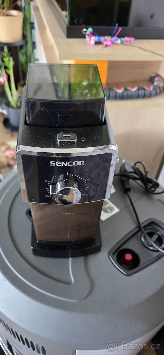 Elektrický mlýnek Sencor SCG 5050BK - 2