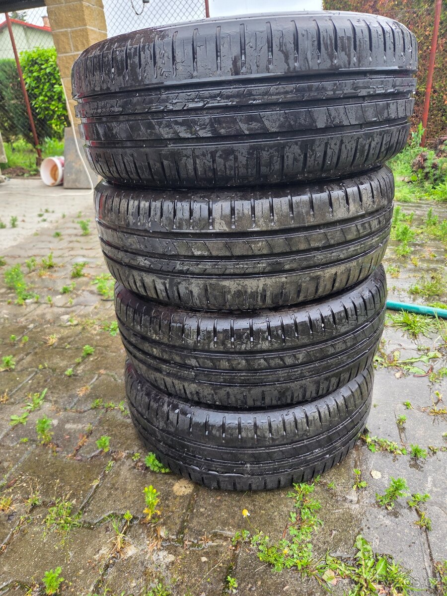 Goodyear 185/55R15 - 2