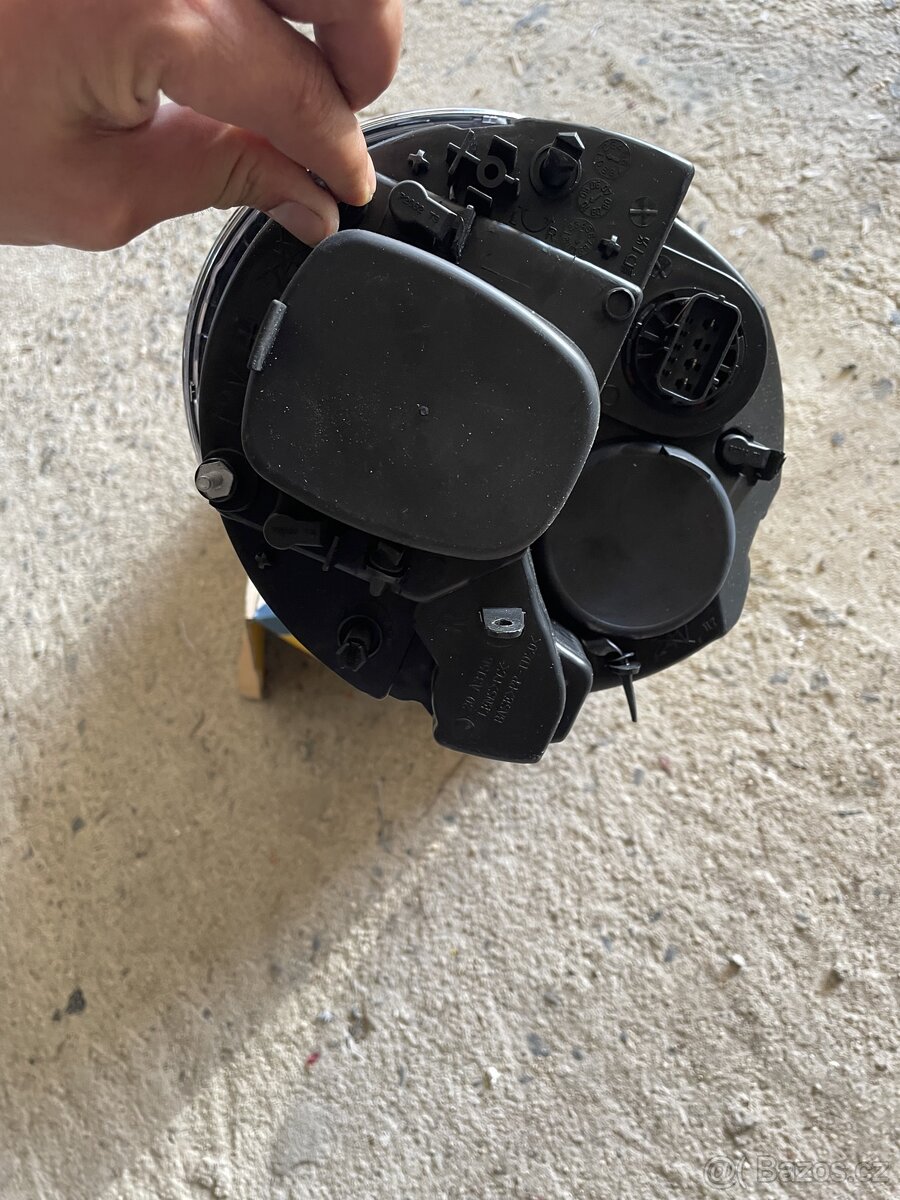 Prodam úplně nove predni světlo Mini R50 - 2