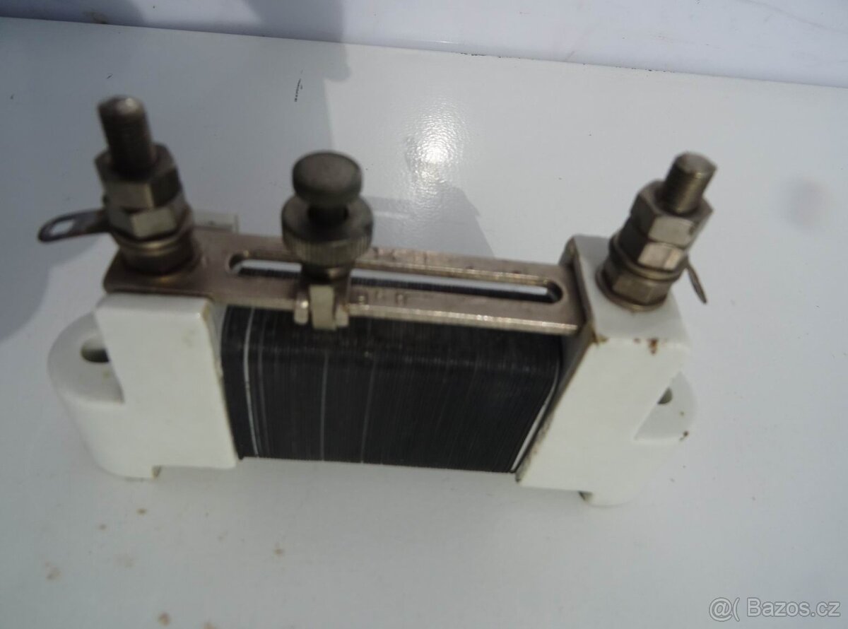 Staré elektro přístroje - školní pomůcky . - 2