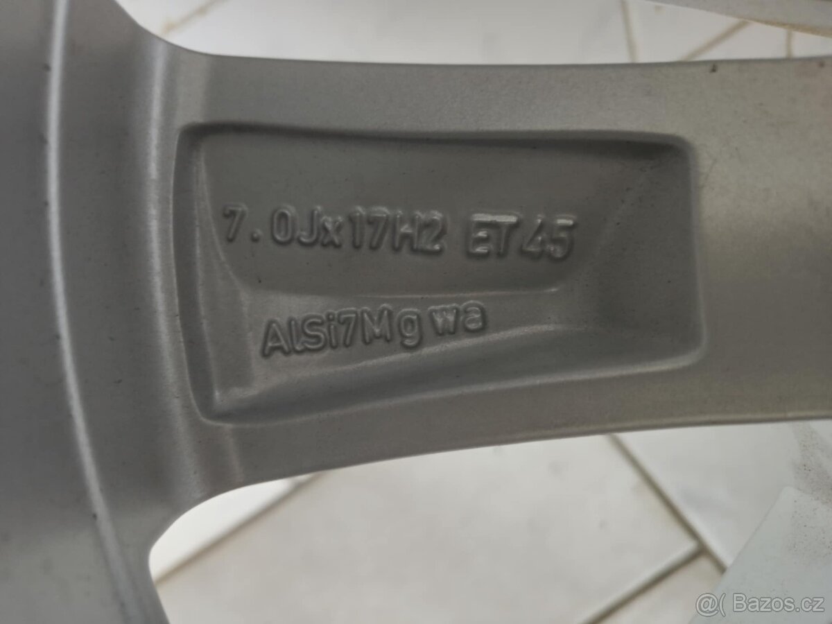 215/55 r17 Originál Škoda - 2