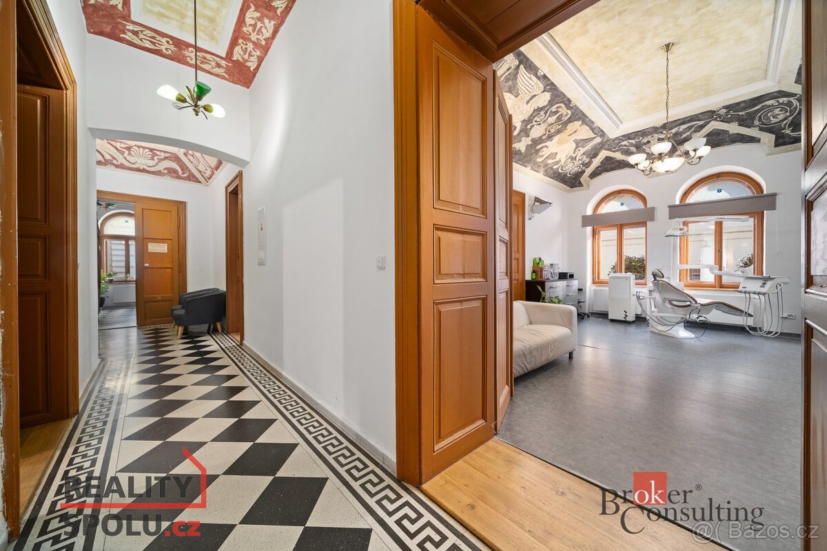 Prodej, komerční/ordinace, 134 m2, Komenského 264/5, 50003 H - 2