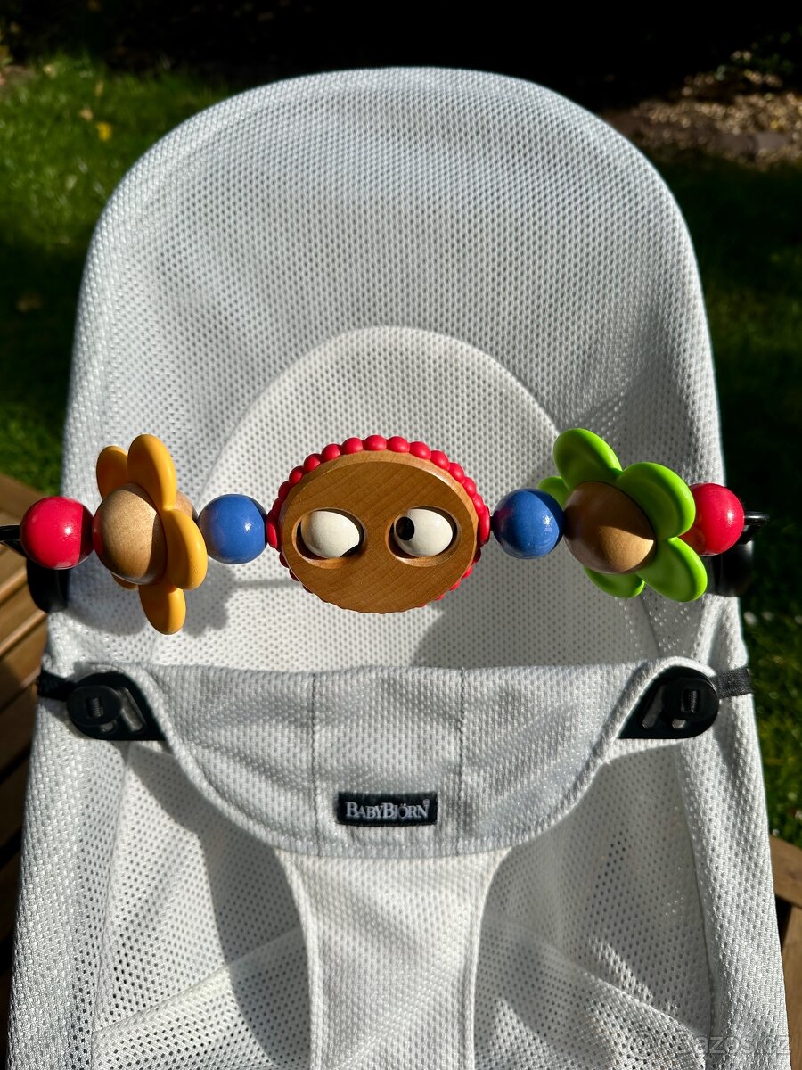 BabyBjorn lehátko Balance Soft Mesh - Silver/White Mesh - 2