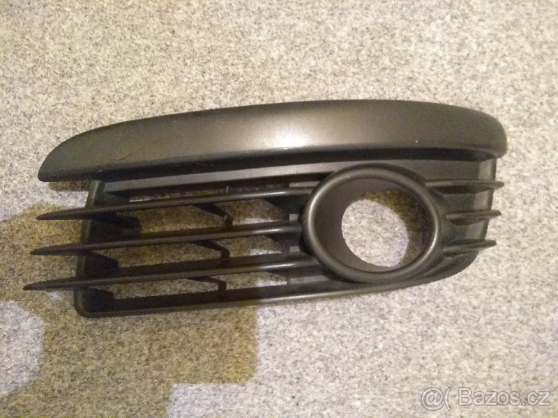 MŘÍŽKA VW Golf V r.v.2007 - 2