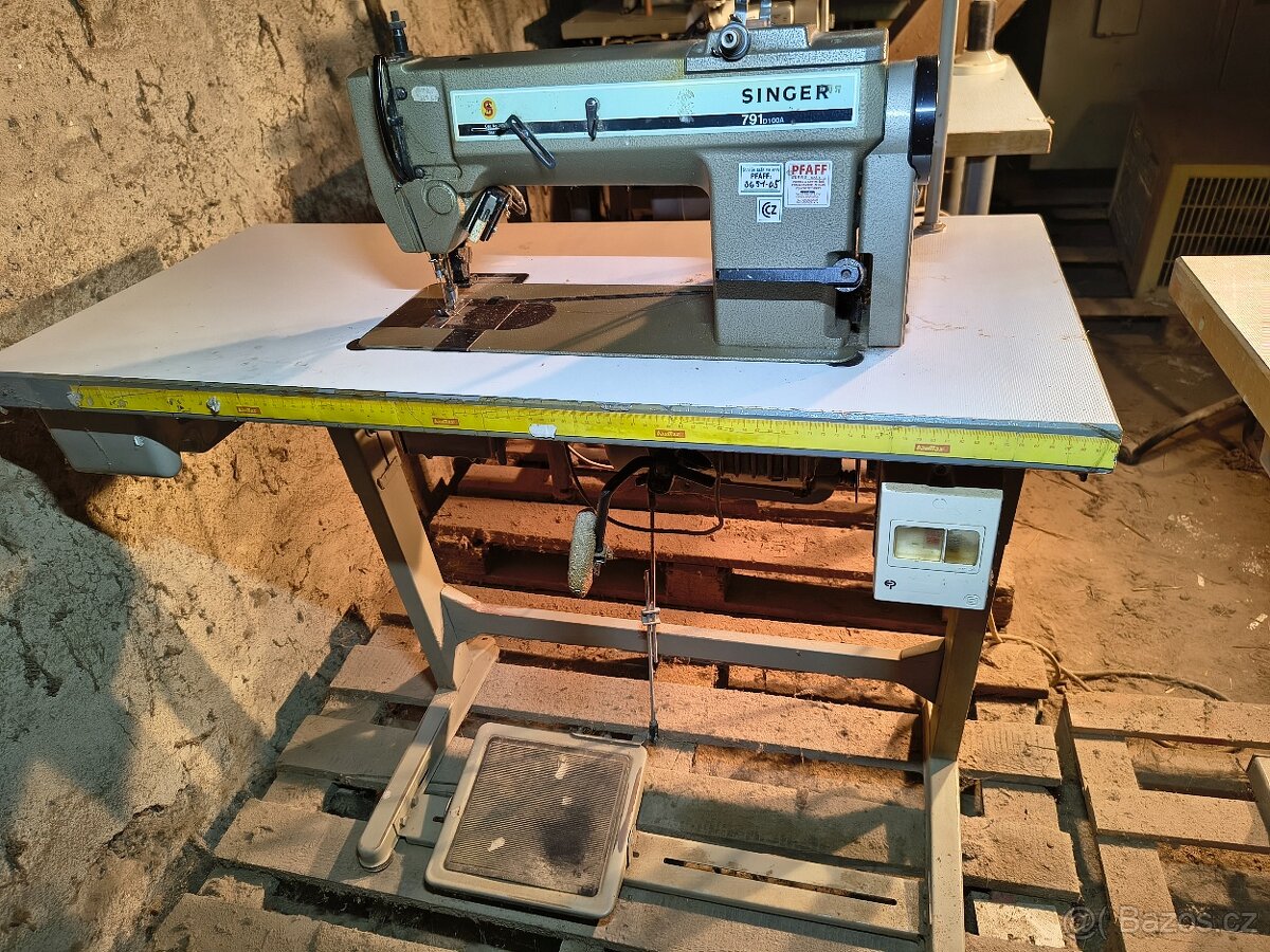 Průmyslový šicí stroj Singer 791D100A - 2