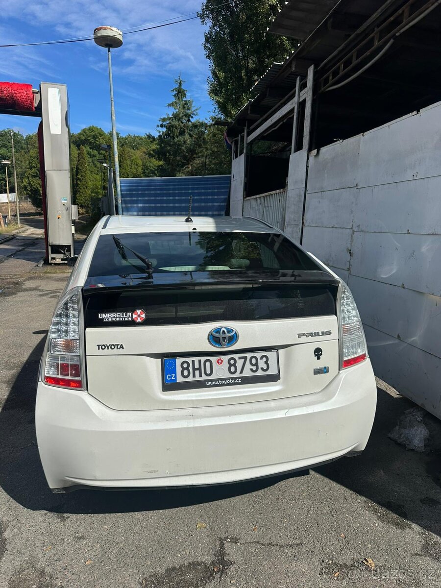 Toyota prius - 2