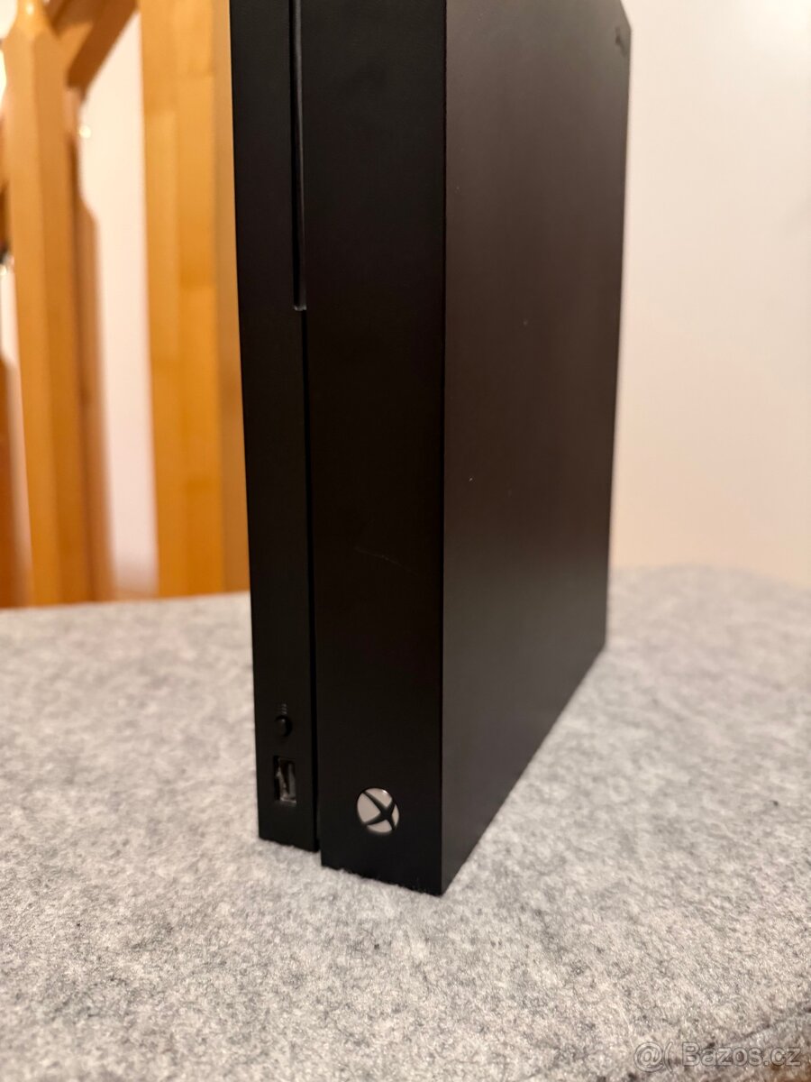 Xbox ONE X - 2