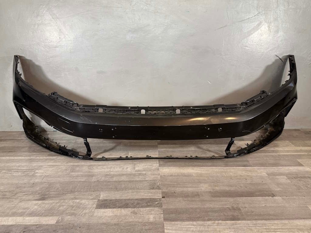 VW PASSAT B8 FACELIFT nárazník R-LINE 6xPDC LB7R 3G0807221G - 2