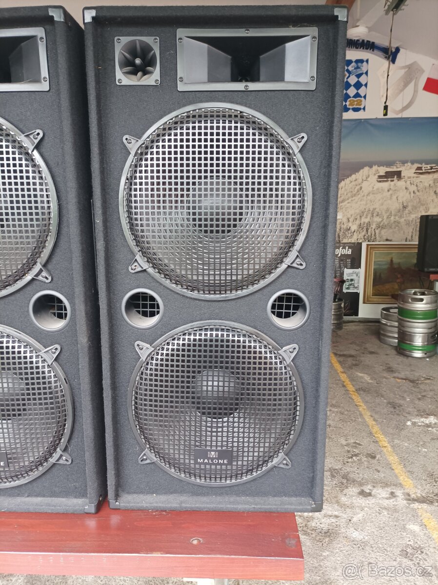 prodam zesilovač s reproduktory - 2