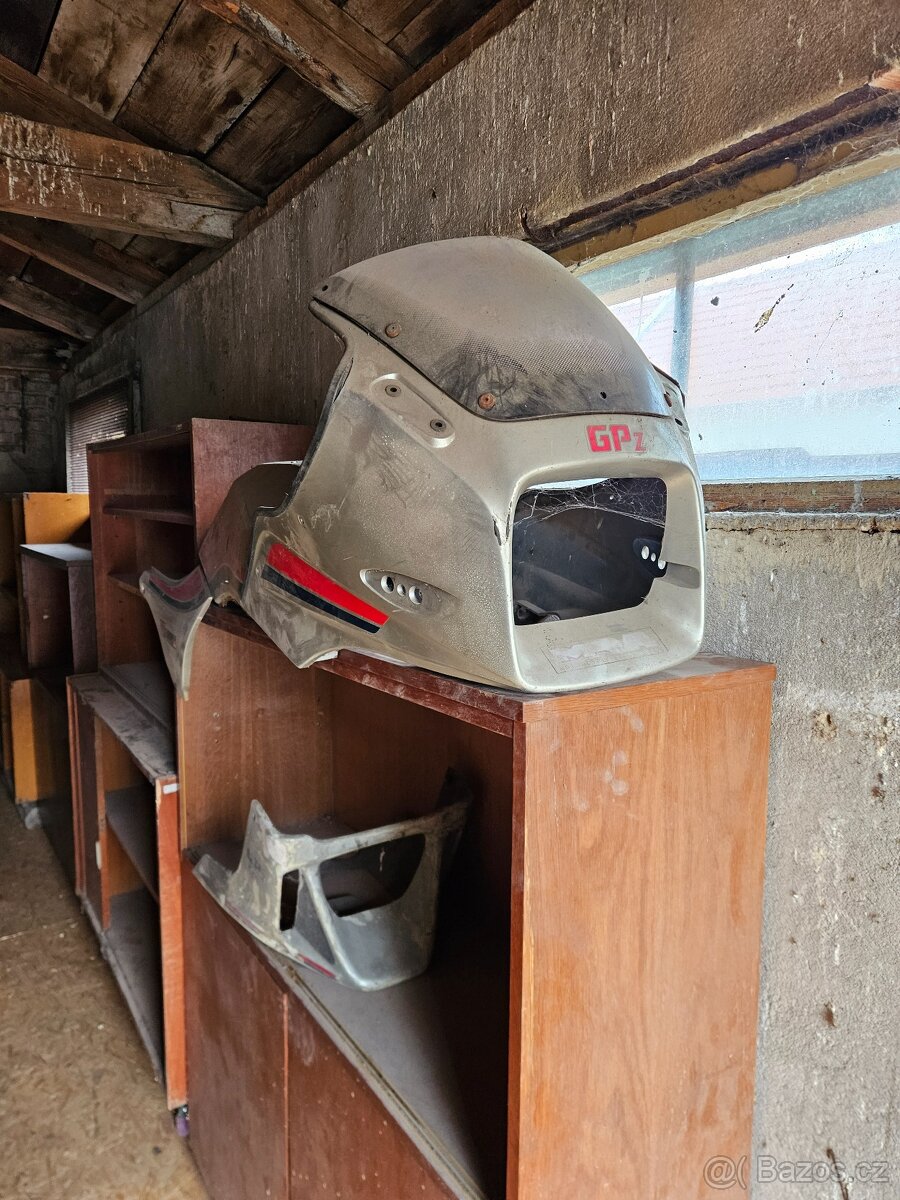 Kawasaki GPz 750 - 2