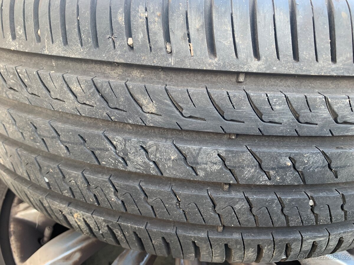 Disky s letnimi pneu Ford - 2