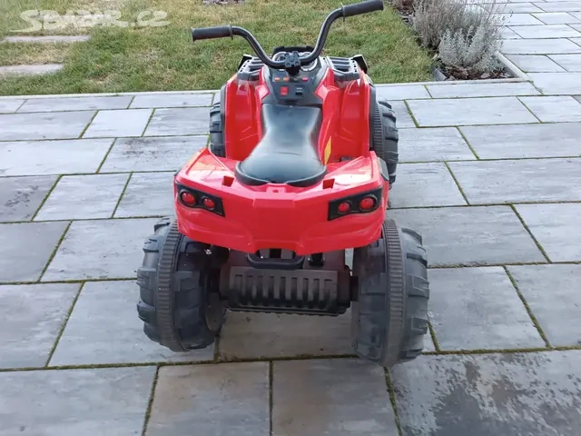 Prodám dĕtskou elektrickou čtyřkolku - 2