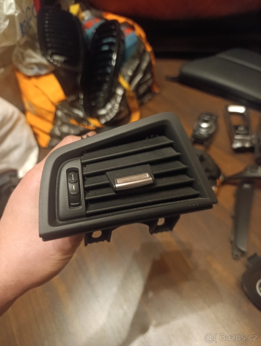 BMW f10/f11 průduchy topeni - 2