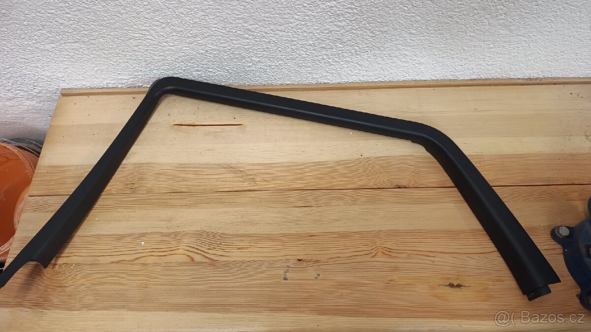 Dveřní lišty SAAB 9-5 - 2