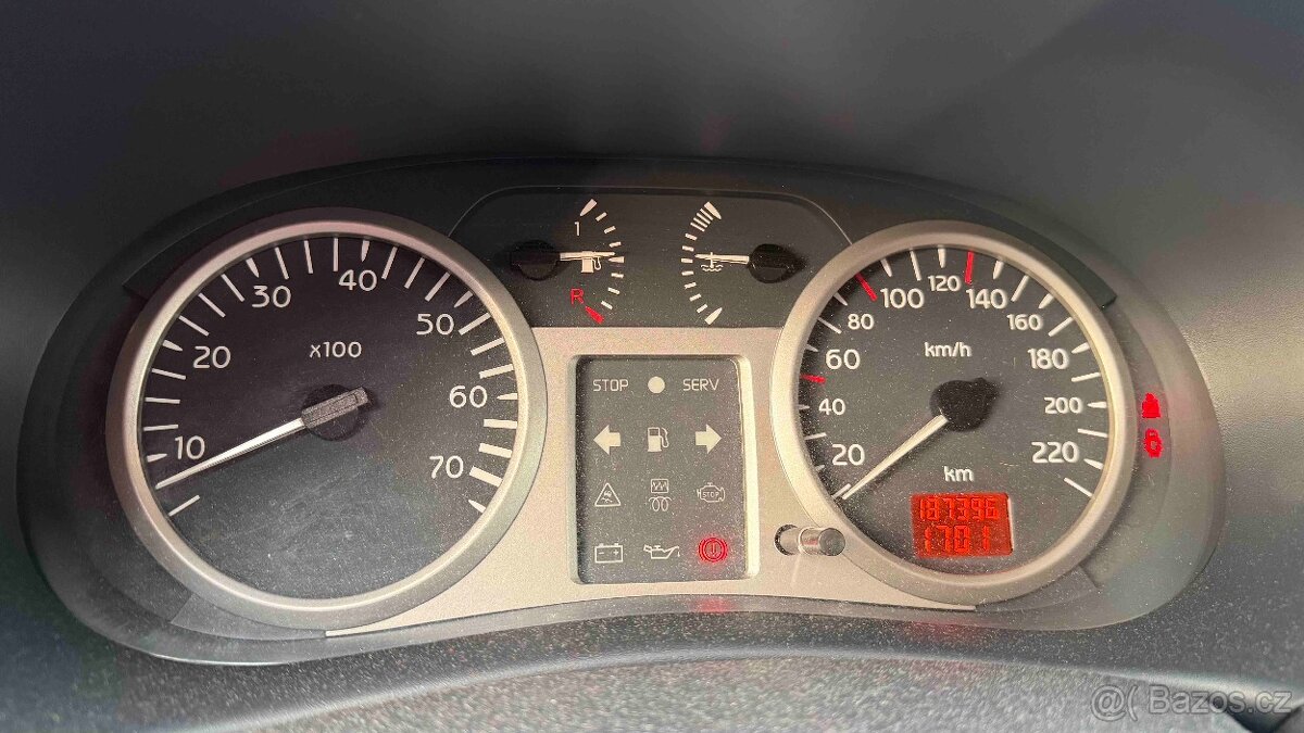 Renault Clio II 1.2 // mk2 // benzín - 2