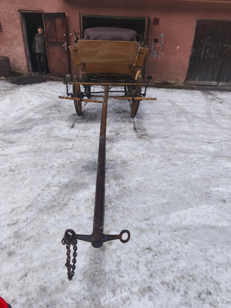 Prodám bryčku krásný stav - 2