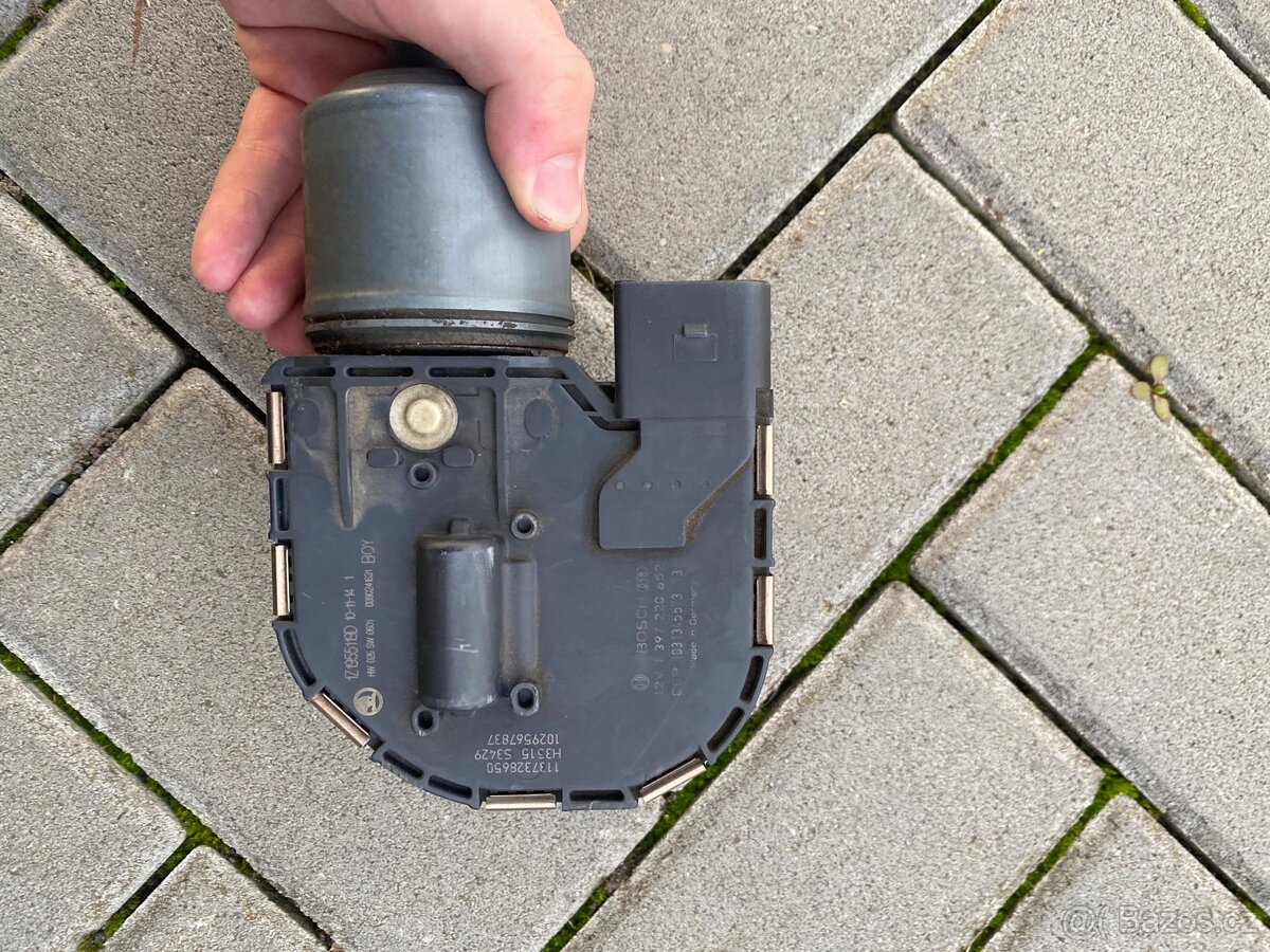 Motorek stěračů- Octavia 2 - 2