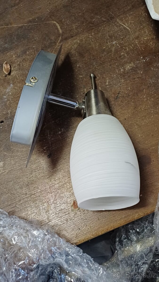 2 ks lampiček plus lustr - 2