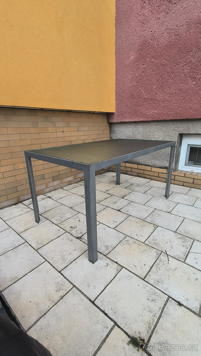 Zahradní stůl - 2