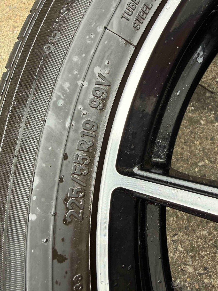 Letní pneu 255/55 R19 - 2