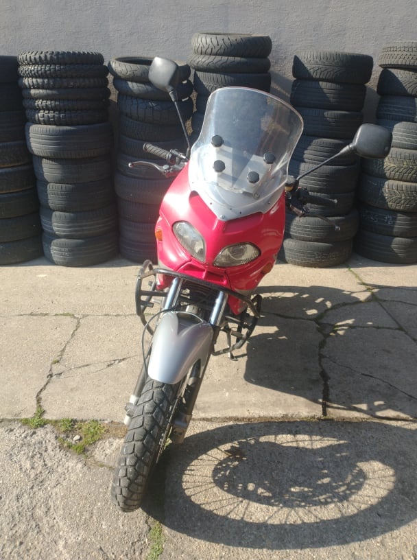 Prodam cagiva grancanyon 900i.e