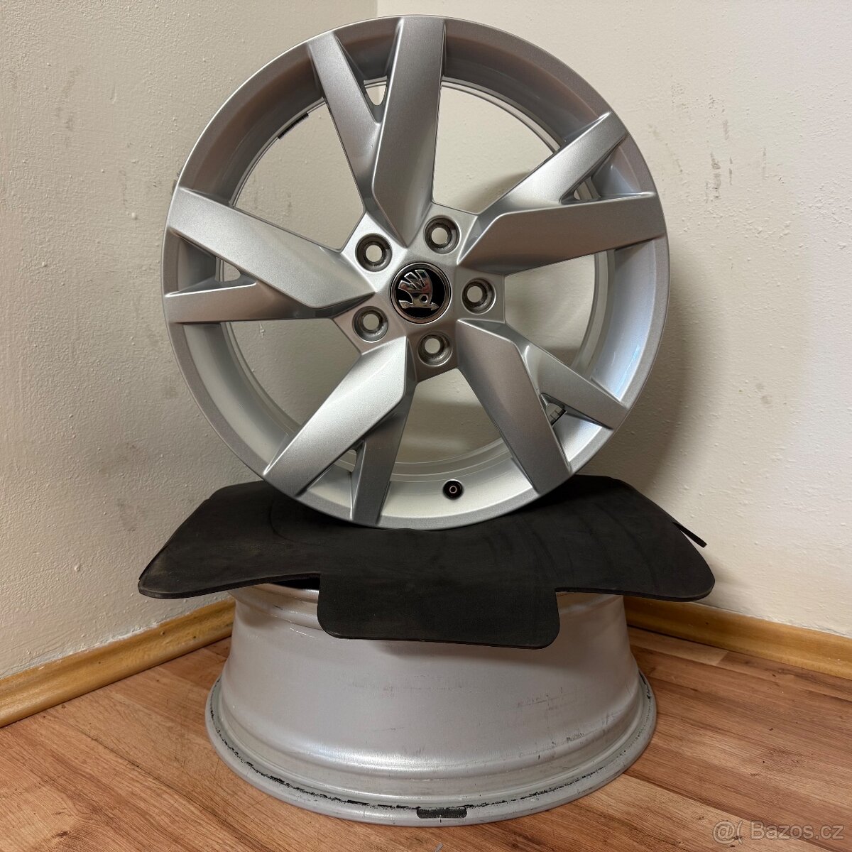 ŠKODA OCTAVIA IV 4 5x112 R17 ET46 6.5Jx17 57,1mm - 2