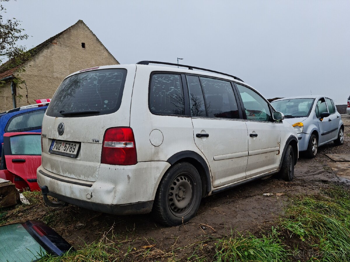 Touran 1.9 tdi BKC 77kw 6kvalt nahradni dily - 2