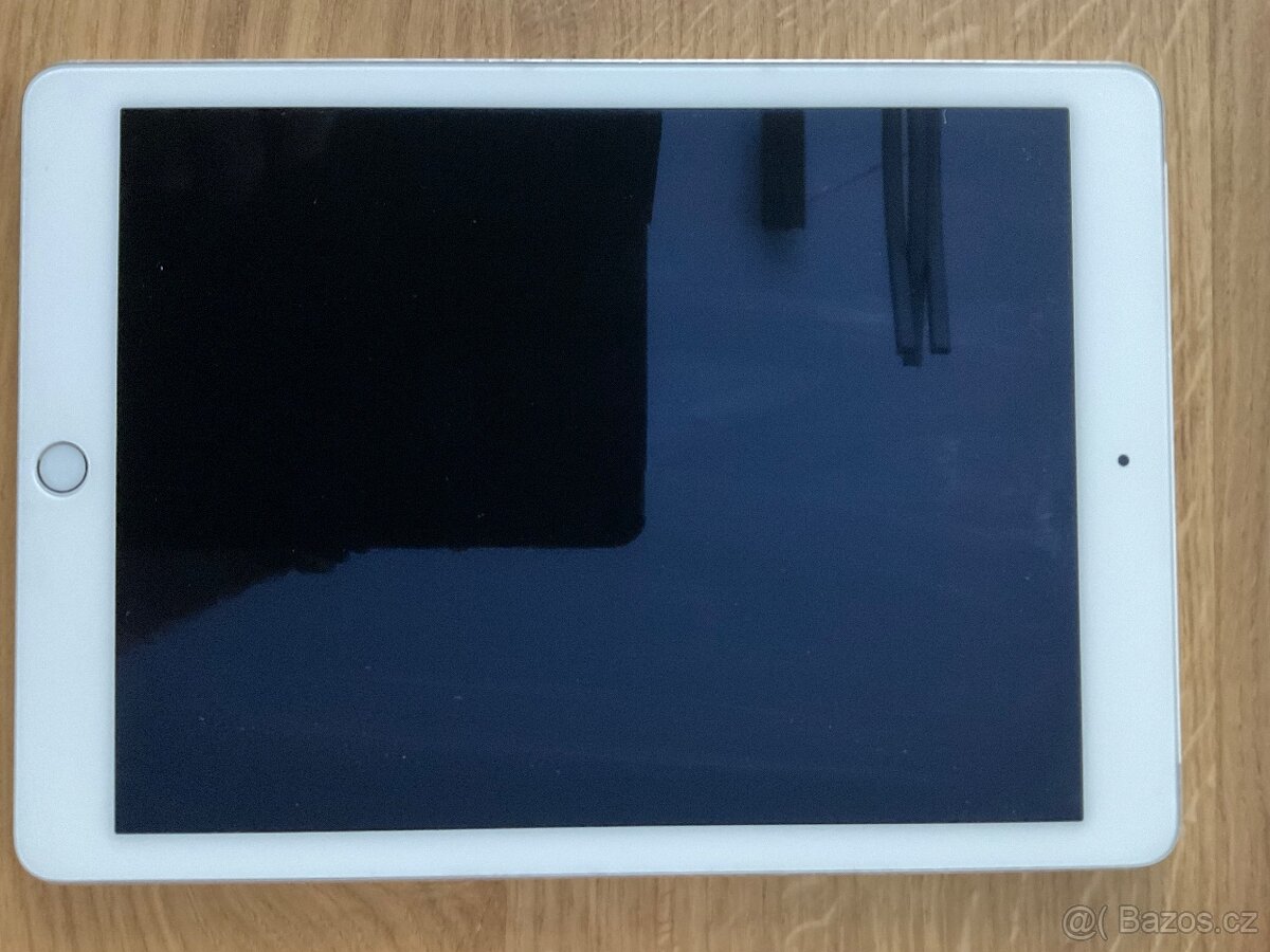 Apple iPar Air 2, 64 GB, Wifi + cellular - 2