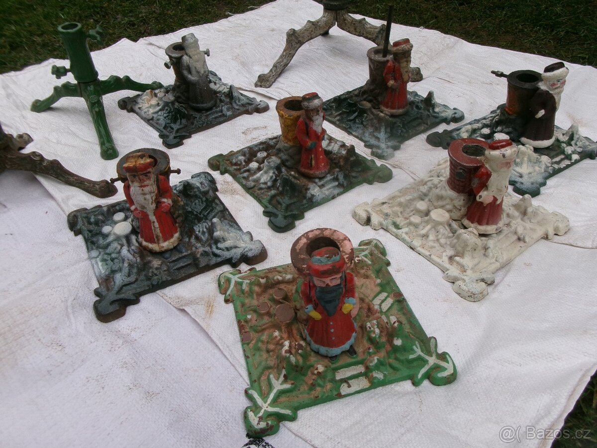 prodám vánoční stojany a různé staré kuchyňské vybavení..... - 2