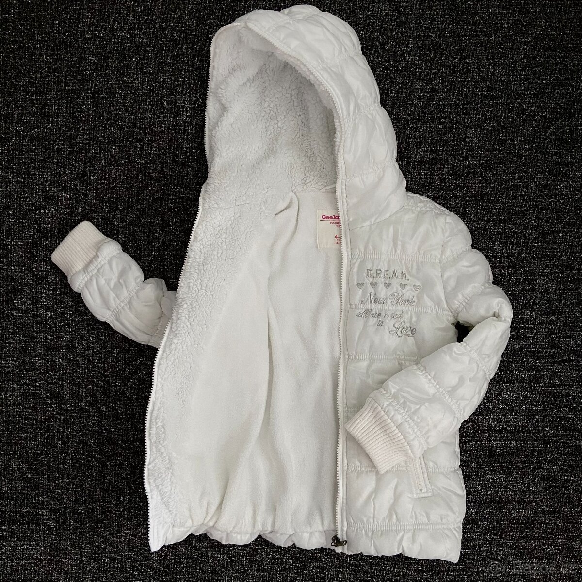 Dívčí bílá teplá prošívaná bunda s kapucí vel. 116, 5-6 let - 2