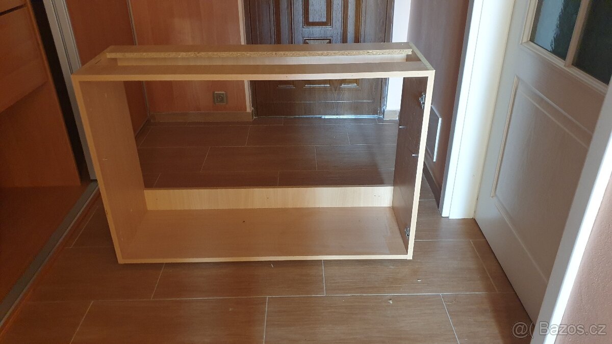 Korpus skříňky dýha - 2