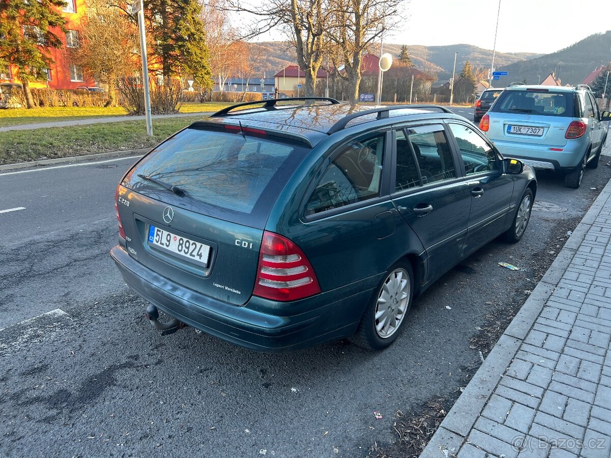 Mercedes Benz C220 W203 R.V 2002 - 2