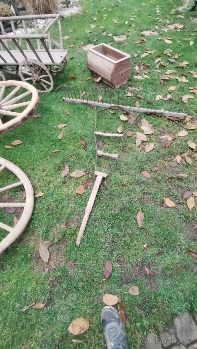 Staré zemědělské stroje, staré věci. - 2