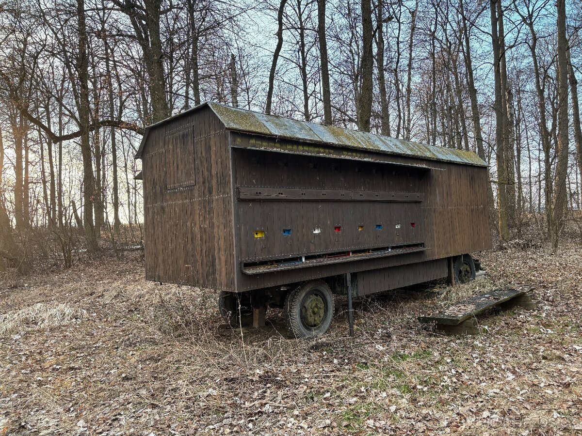 Prodám včelín,kočovný vůz,maringotku - 2