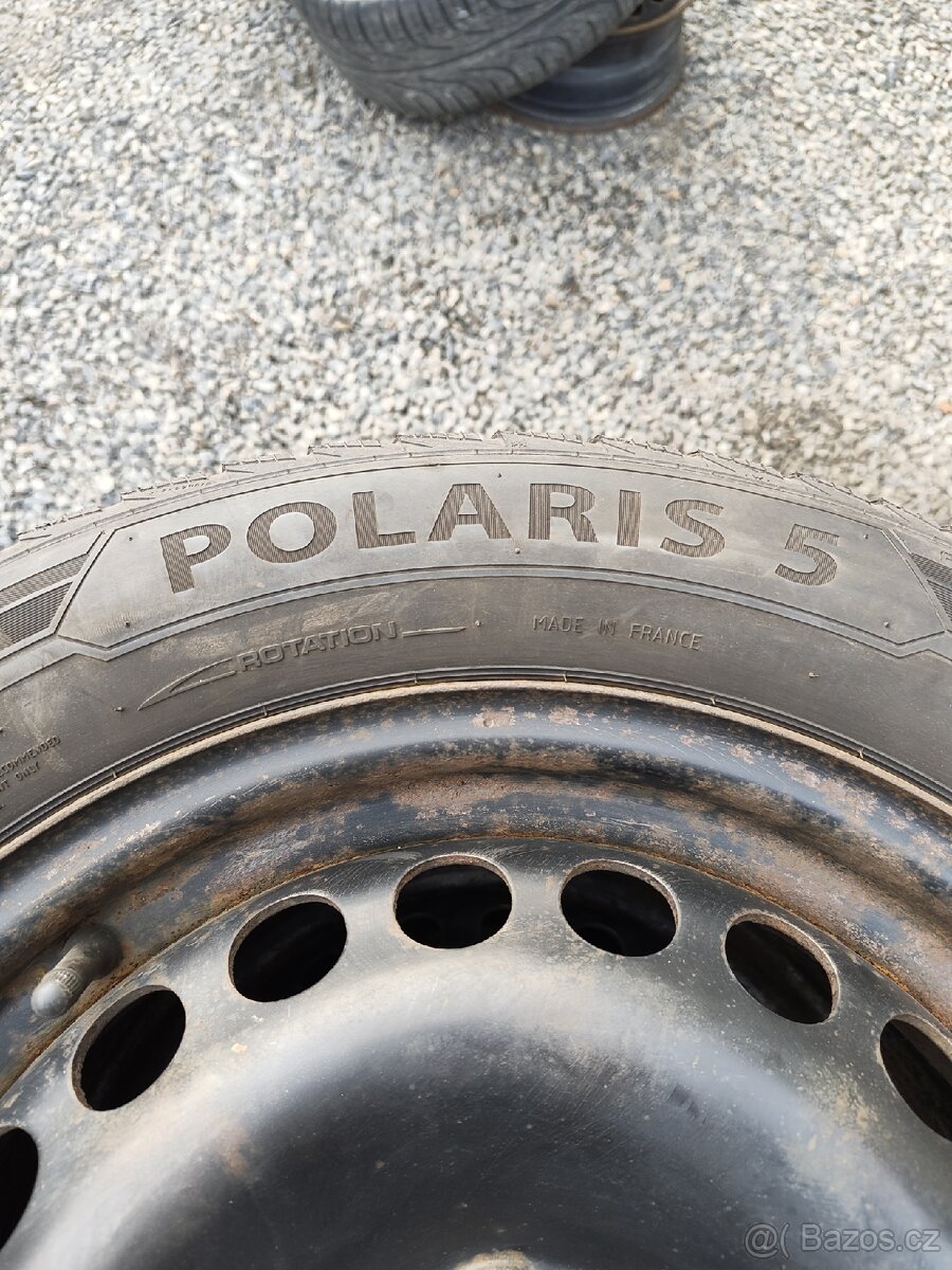 215/55/R16 Barum Polaris 5 + plech - 2