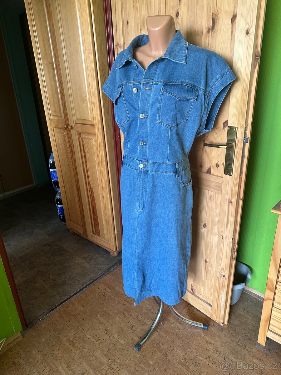 Džínové šaty velikost 44/46 - 2