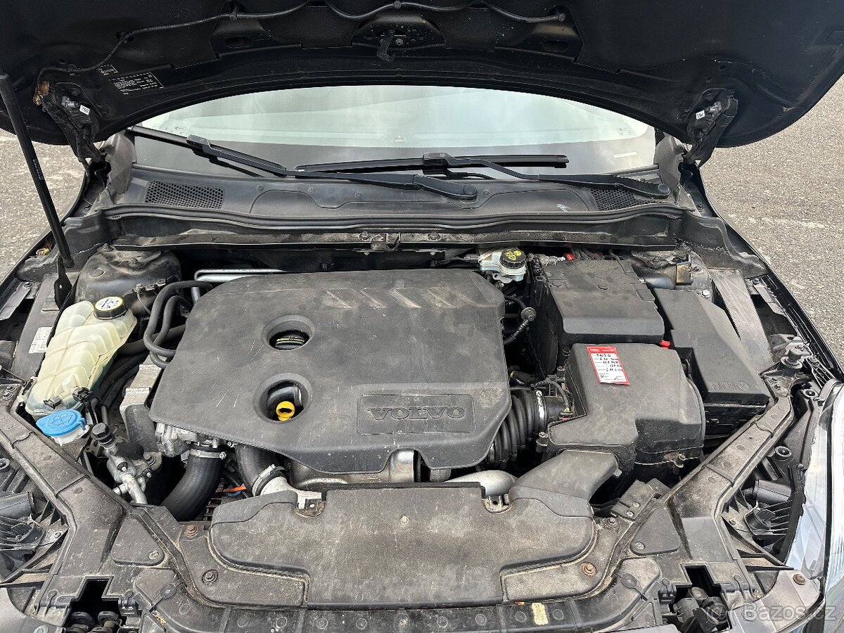 Volvo V40 D2 - 2