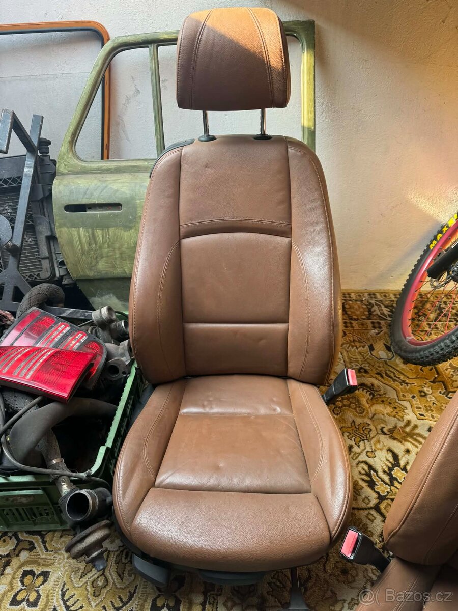 Bmw interiér e92 hnědá kůže - 2