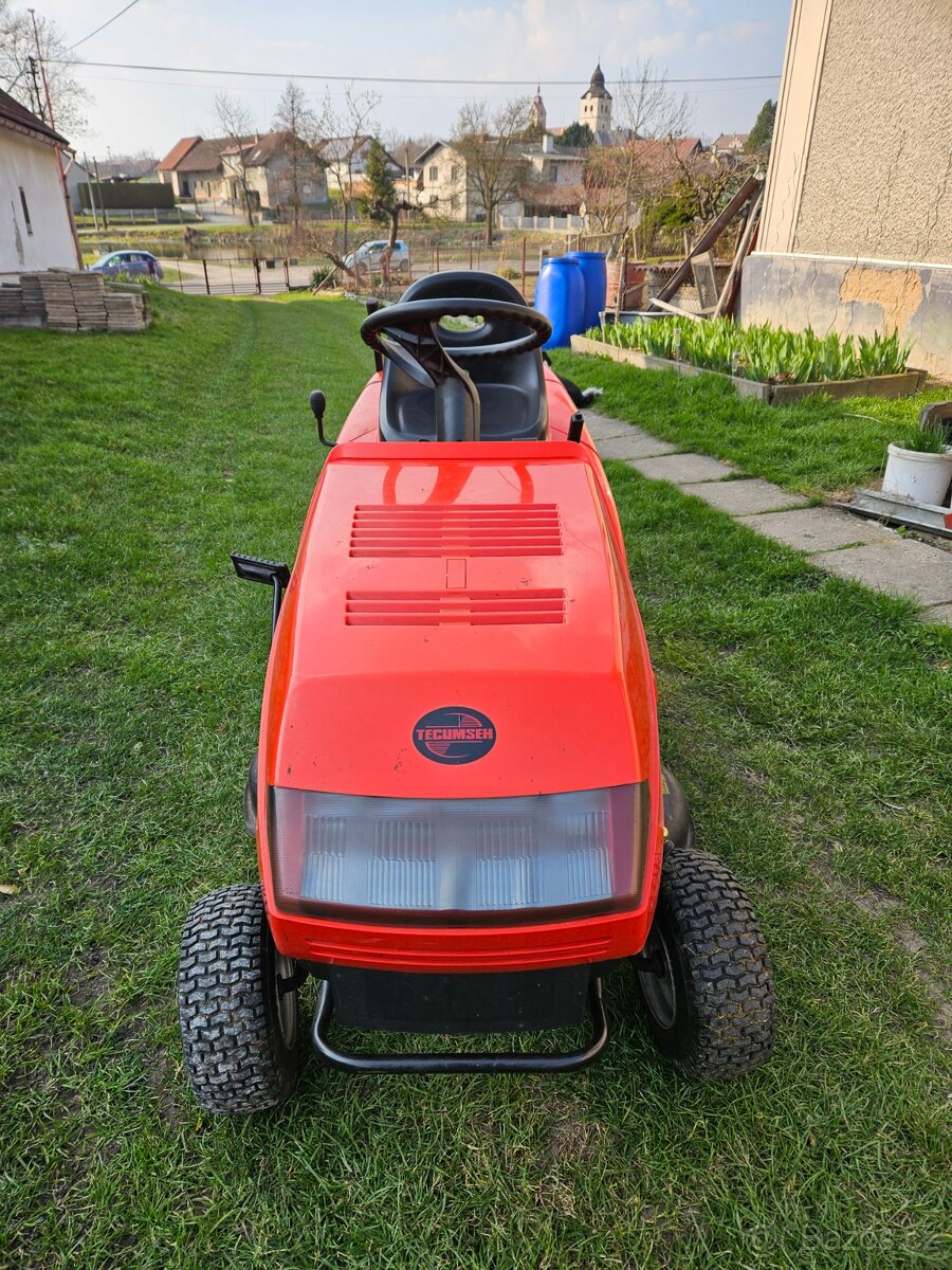 Zahradní traktůrek - 2