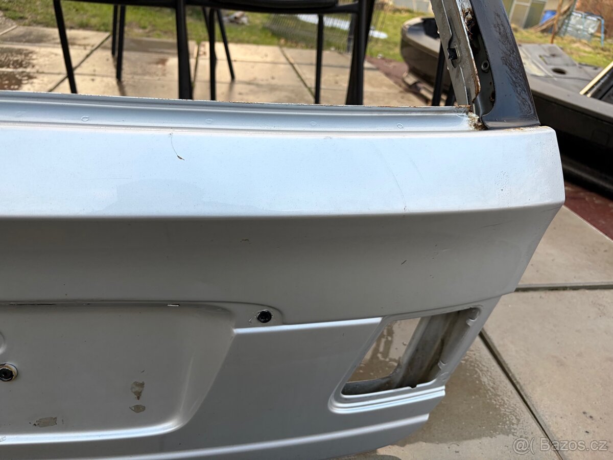 Kufr na bmw e46 touring - 2