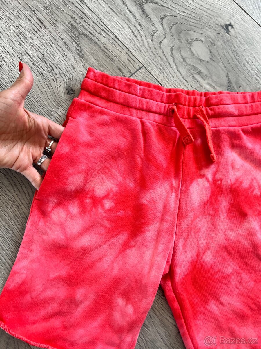 Chlapecké kraťasy hm 140 - 2