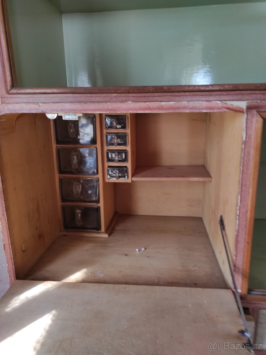 Kredenc po babičce - 2