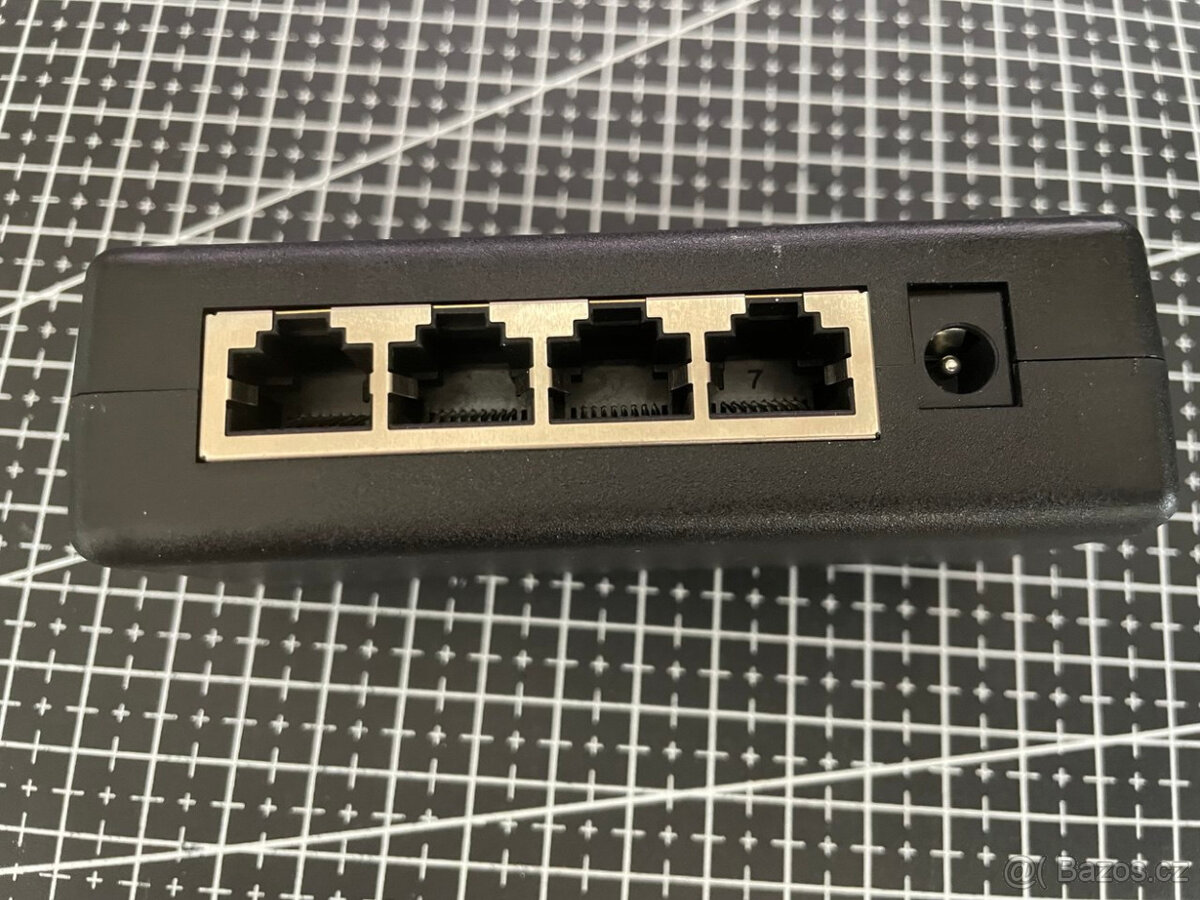 PoE injektor 4 portový - 2