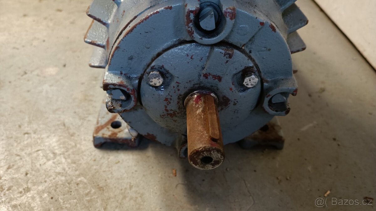 Elektromotor 910 ot - 2