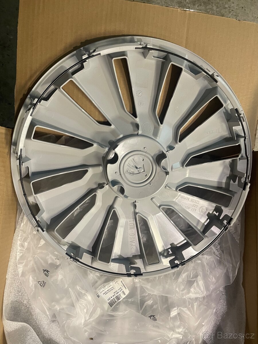 Poklice / kryt kola originál Škoda 16 - 2