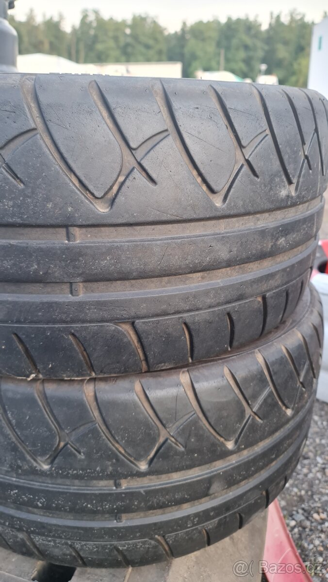 Pneu 255/40 ZR17 94W - 2